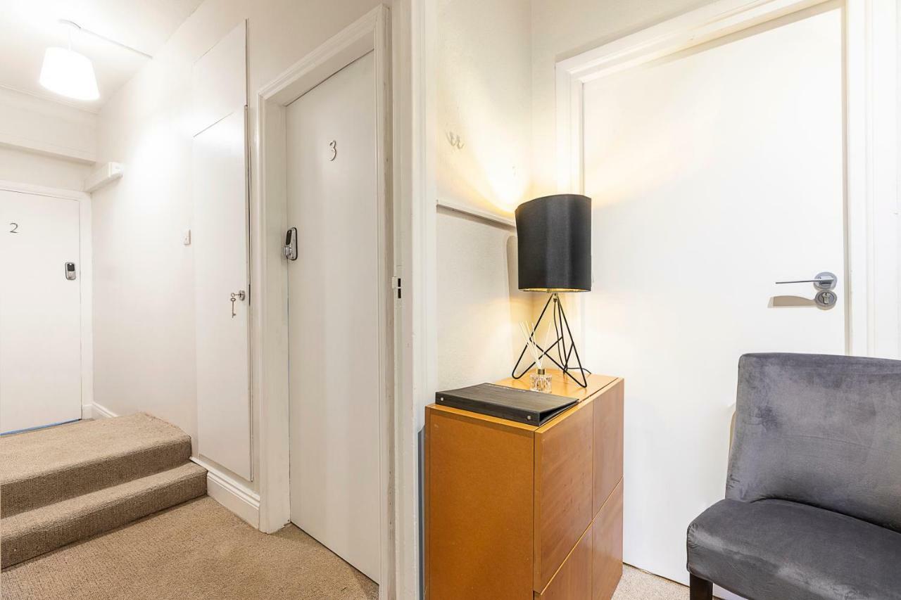Grand Swiss Cottage Apartment لندن المظهر الخارجي الصورة