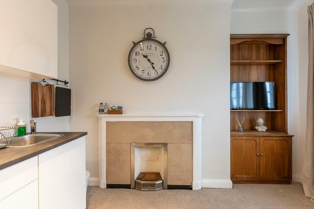 Grand Swiss Cottage Apartment لندن المظهر الخارجي الصورة